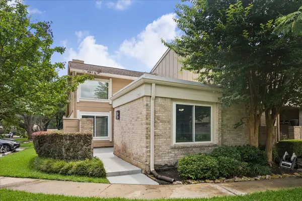 11503 Village Place Drive #141, Houston, TX 77077