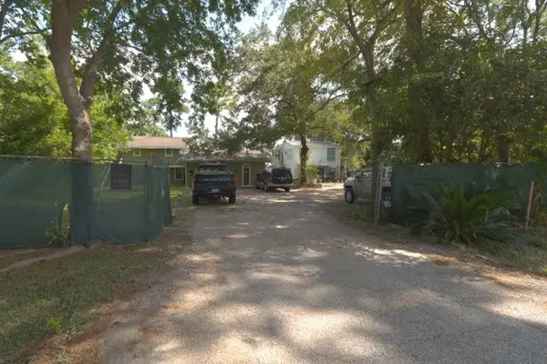 11128 Forrest Valley Drive, Houston, TX 77065
