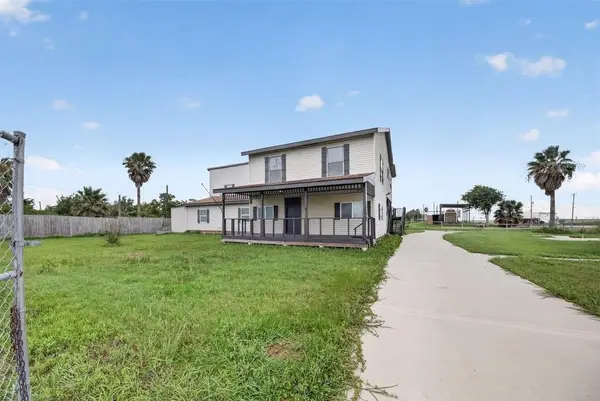 4606 Mallard Street, Hitchcock, TX 77563