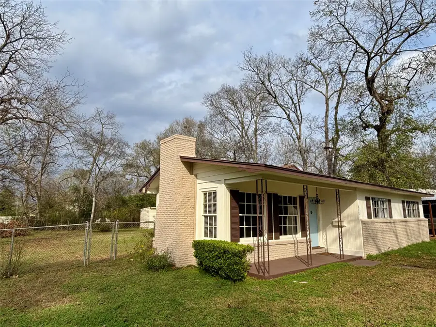 504 E Bell Avenue, Crockett, TX 75835 - Image #3