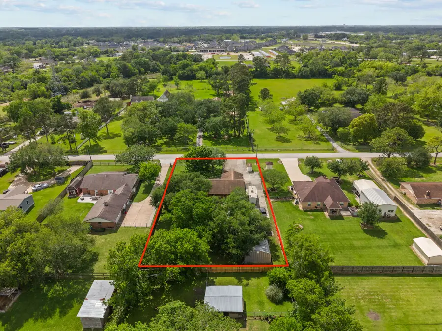 3731 Avenue G 1/2, Santa Fe, TX 77510 - #3