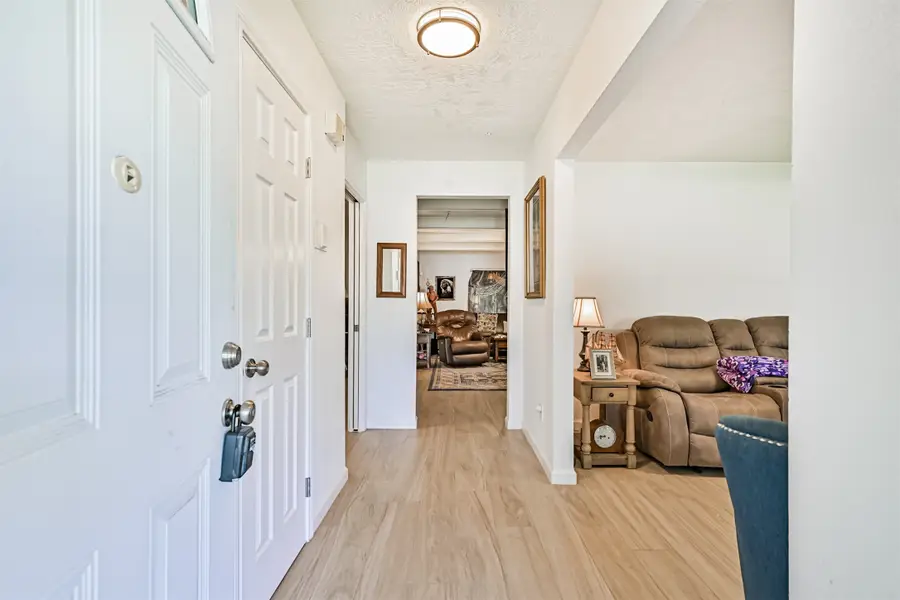 5106 Harbor Light Drive, Dickinson, TX 77539 - Image #2