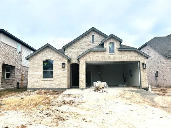 17919 Pathway Forest Lane, Webster, TX 77598