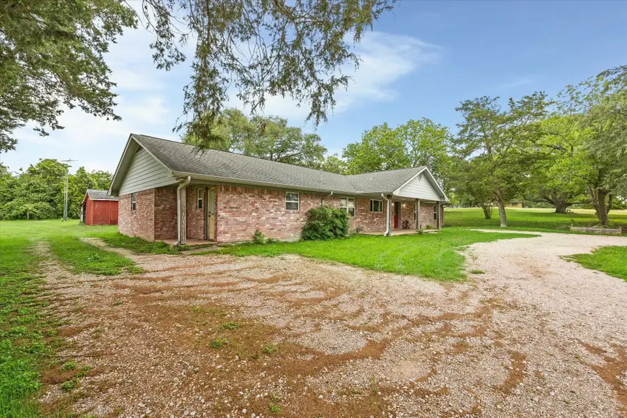 13016 W Burton Street, Burton, TX 77835 - Image #3