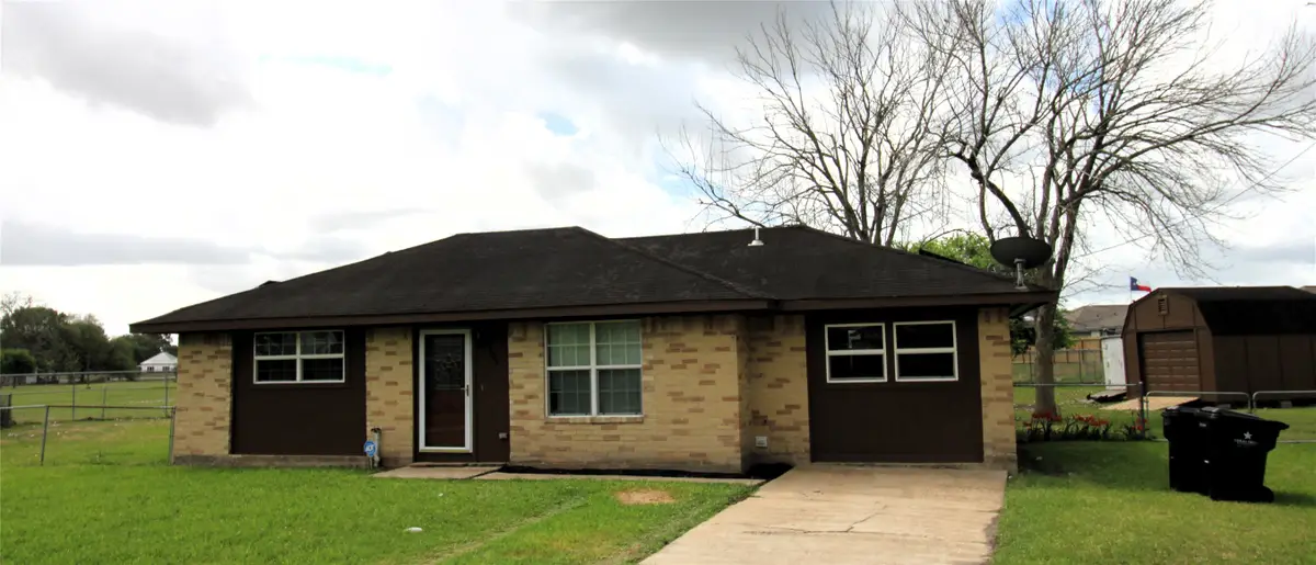 303 N 9th Street, Beasley, TX 77417 - #1