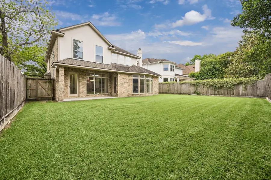 4714 Holt, Bellaire, TX 77401 - #3