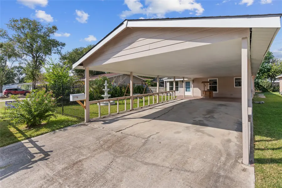 10613 Chadwick Street, Houston, TX 77029 - Image #3