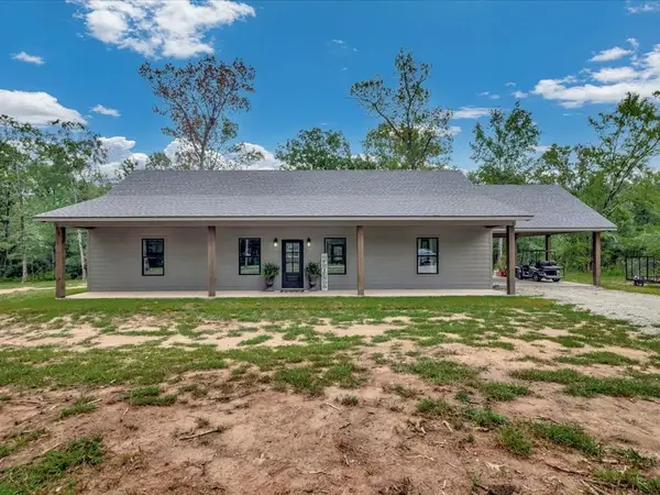 1735 Thigpen Road, Pollok, TX 75969