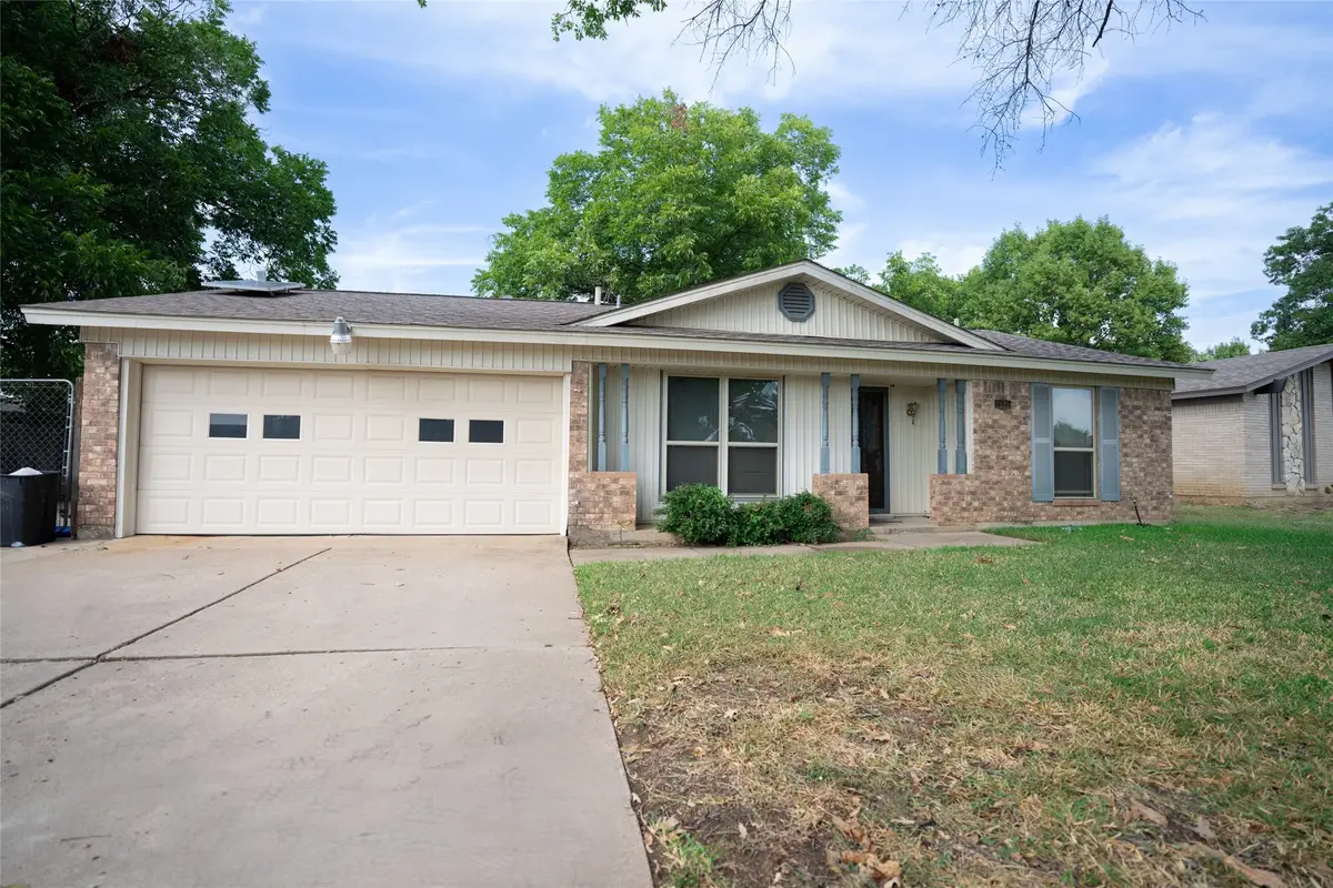 7521 Susan Court, North Richland Hills, TX 76180 - #1