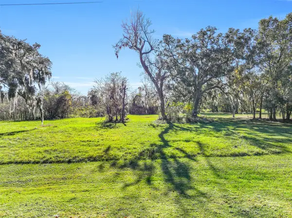 1031 Winchester Trail, Angleton, TX 77515