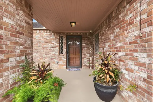 2907 Fairway Drive, Sugar Land, TX 77478