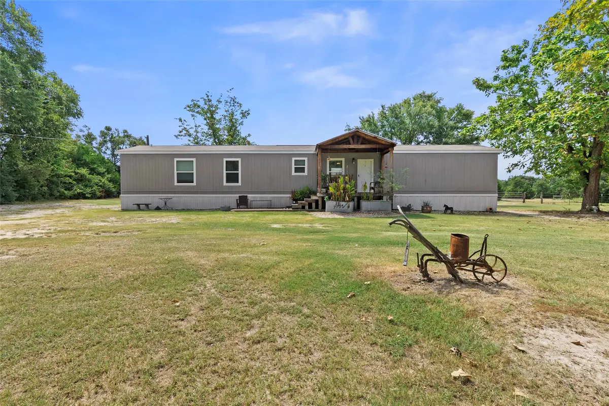 2098 Fellowship Lane, Madisonville, TX 77864 - Image #1