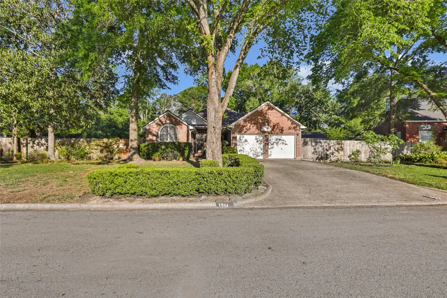 1014 N Rivershire Drive, Conroe, TX 77304 - #2