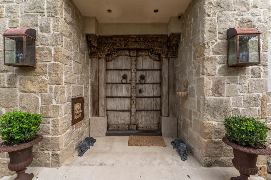 5651 Doliver Drive, Houston, TX 77056 - Image #3