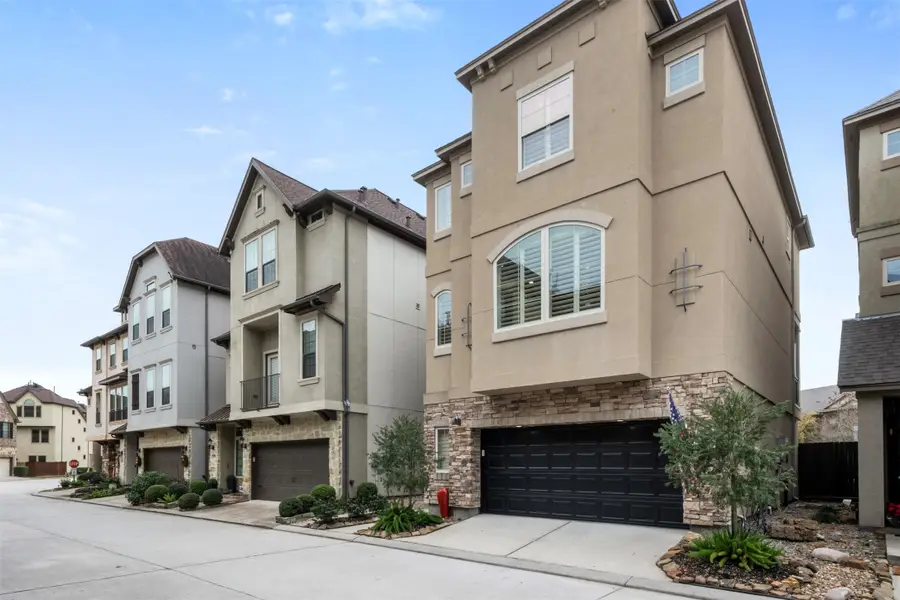 2714 Kings Retreat Circle, Kingwood, TX 77345 - Image #2