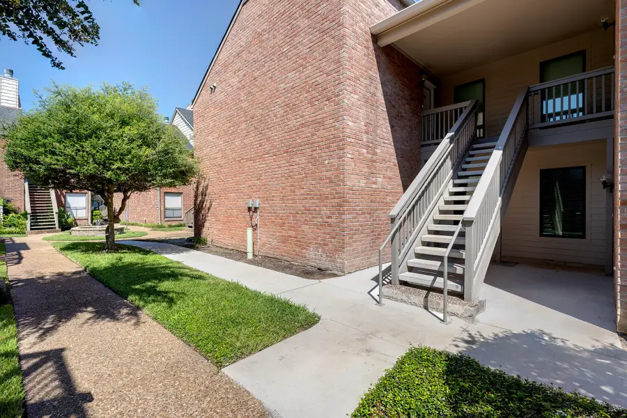 2829 Timmons Lane #199, Houston, TX 77027 - Image #2