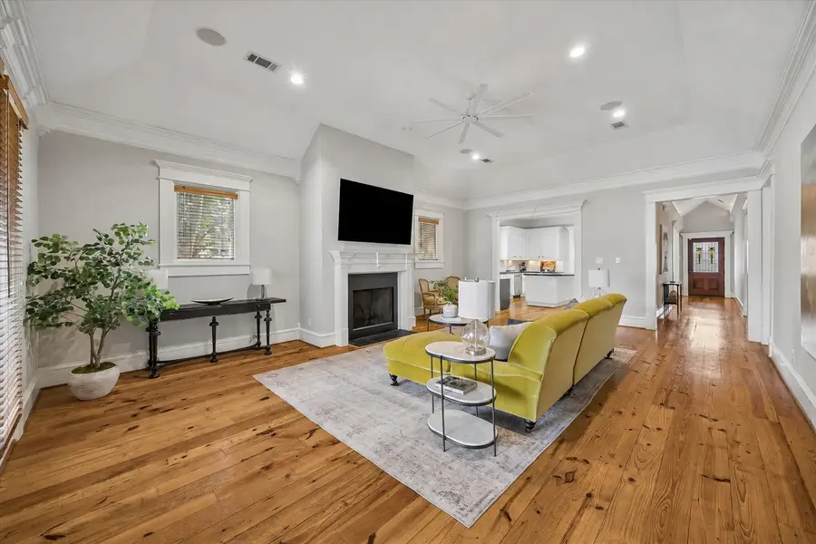 700 E 9th Street, Houston, TX 77007 - #2