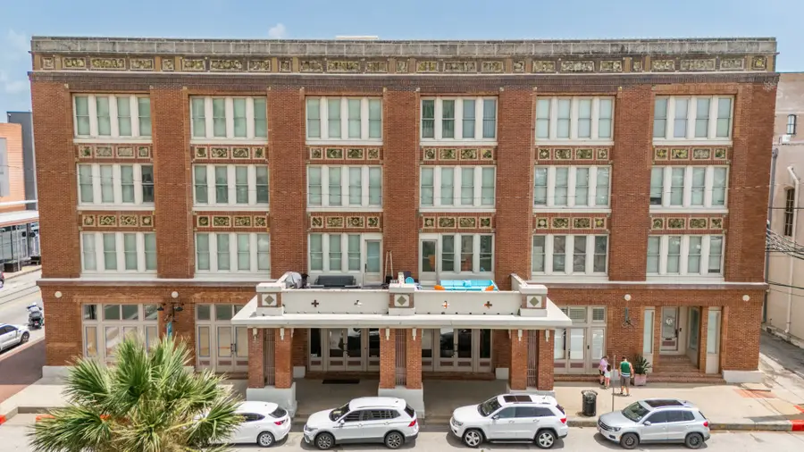202 25th Street #202, Galveston, TX 77550 - #2