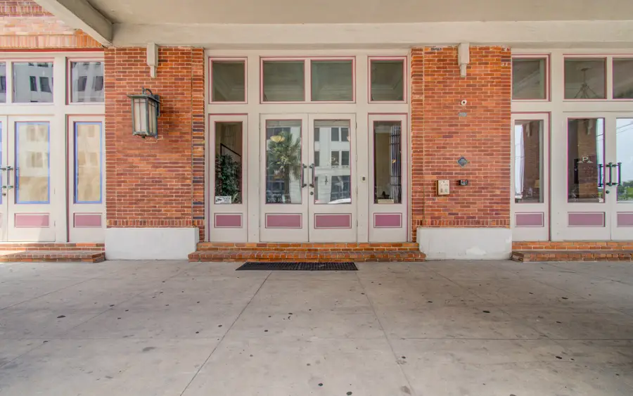 202 25th Street #202, Galveston, TX 77550 - #3