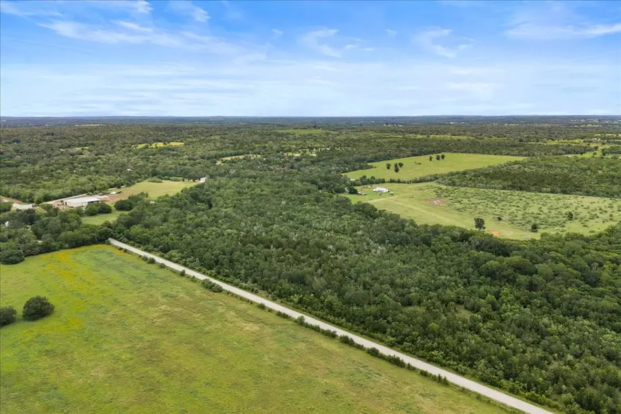 000 Charcoal Road, Waelder, TX 78959 - #2