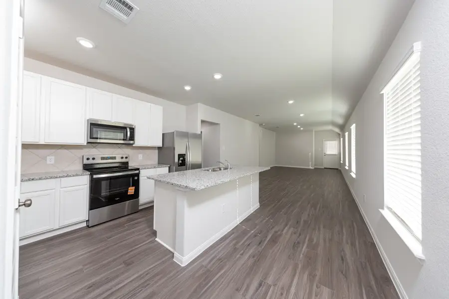 8131 Vanilla Orchid Drive, Houston, TX 77016 - Image #2