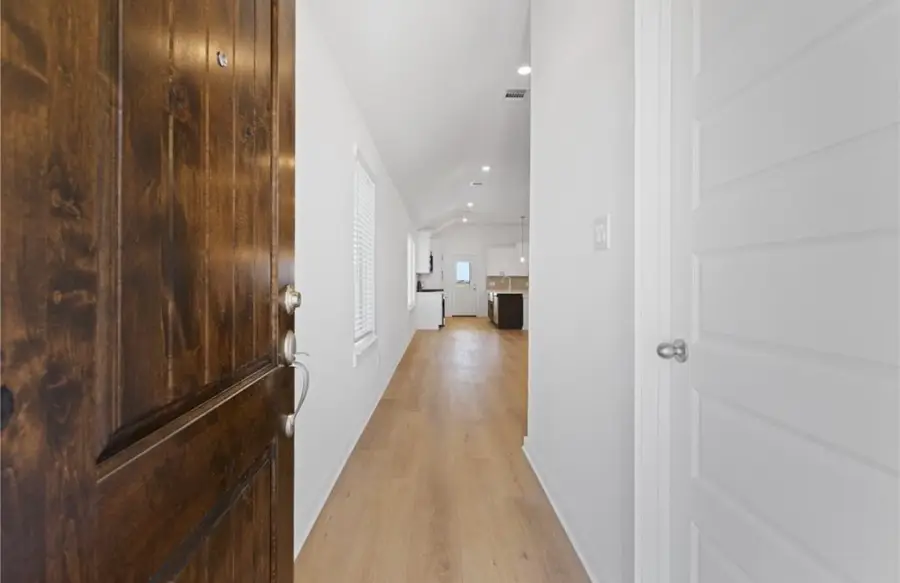 423 Zeus Mountain Drive, Crosby, TX 77532 - Image #2