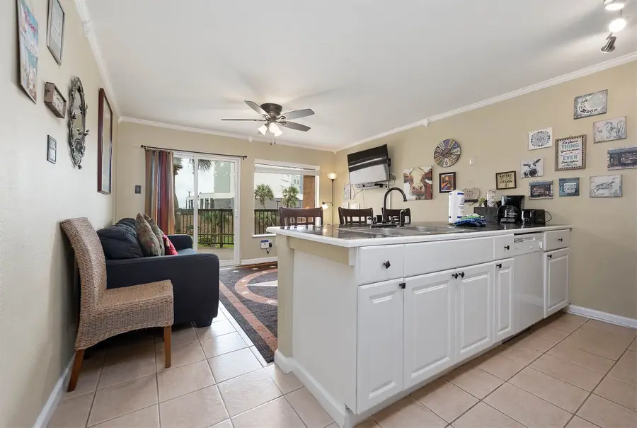 9520 Seawall Boulevard #115, Galveston, TX 77554 - Image #3