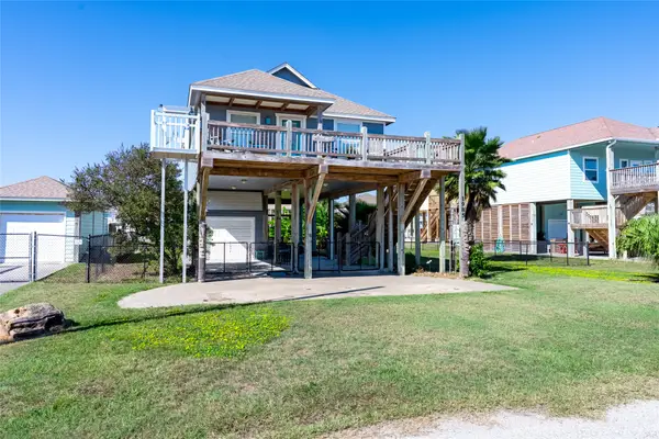 1985 Matt Drive, Crystal Beach, TX 77650