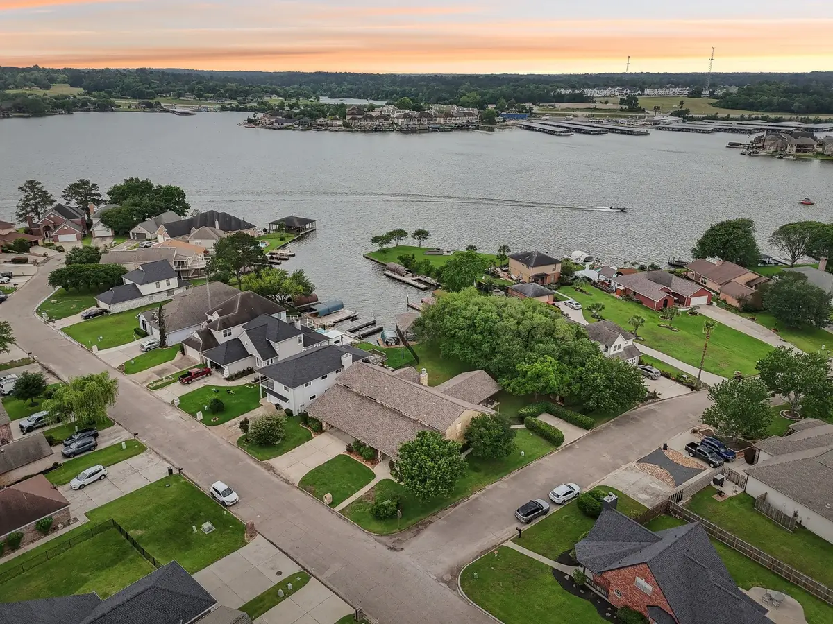 9243 Deepwater Drive, Montgomery, TX 77356 - #1