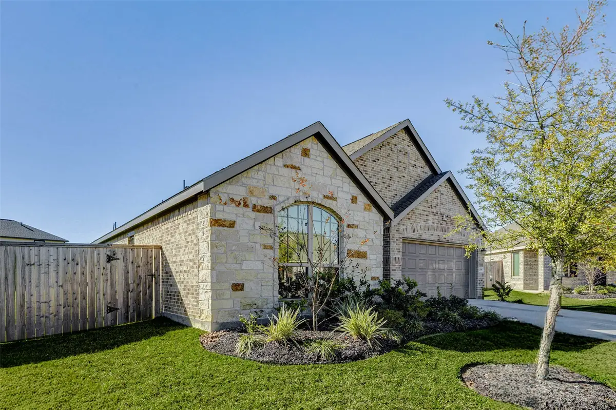 4306 Harrow Stone Court, Baytown, TX 77521 - Image #1