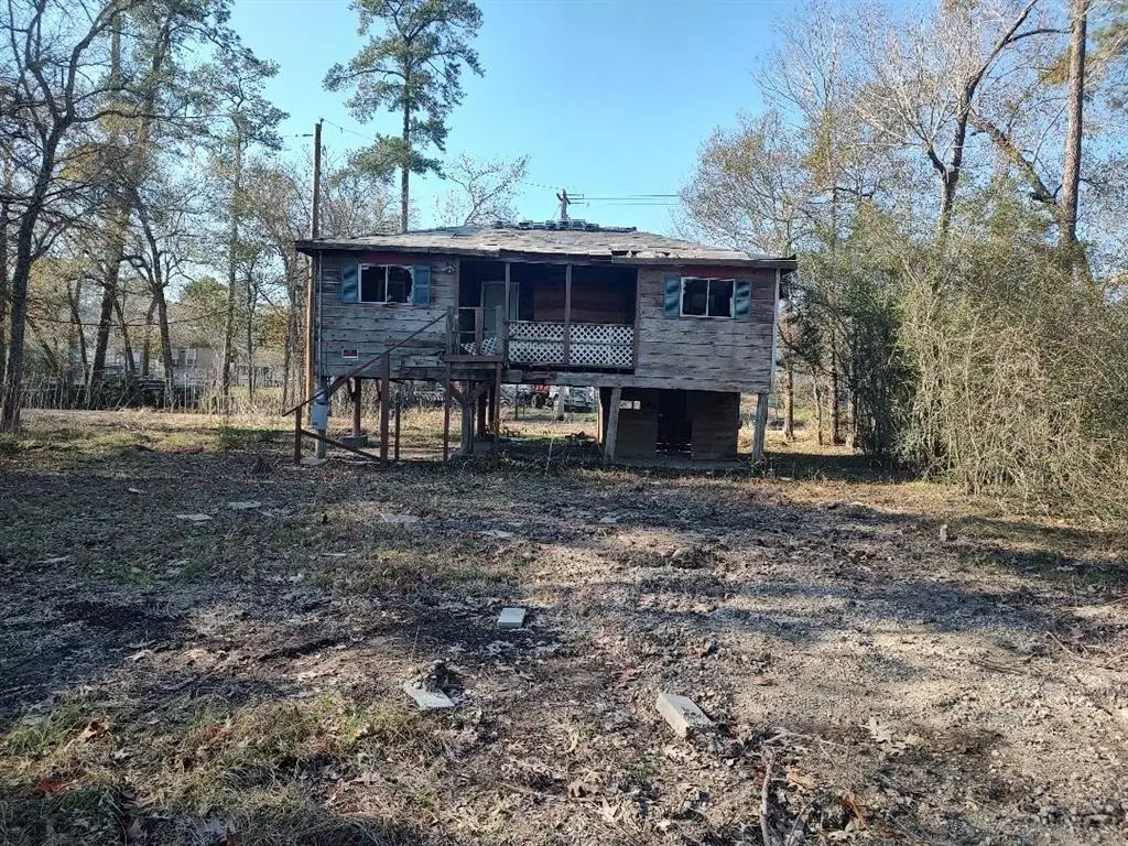 1303 Deepwood Drive, Friendswood, TX 77546 - Image #1