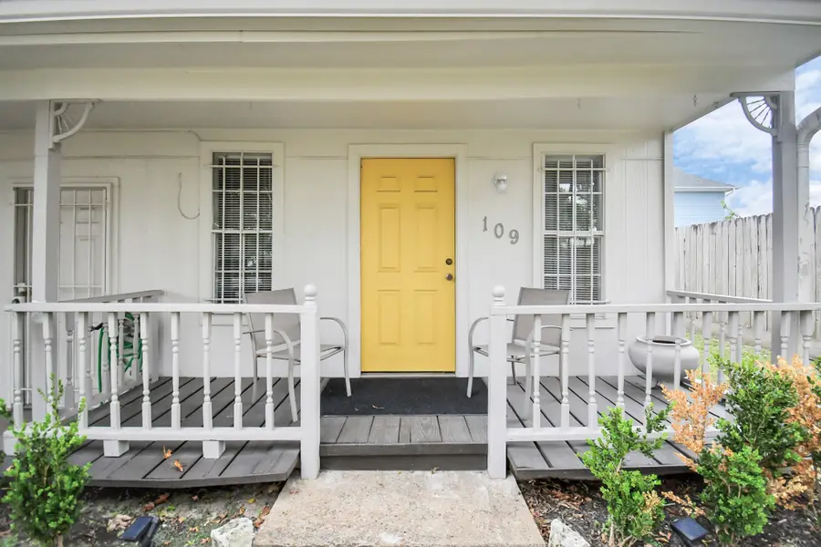 109 Amundsen Street, Houston, TX 77009 - Image #3