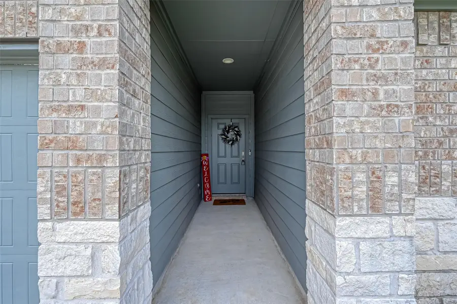 23407 Wedgewood Cliff Way, Spring, TX 77373 - Image #2