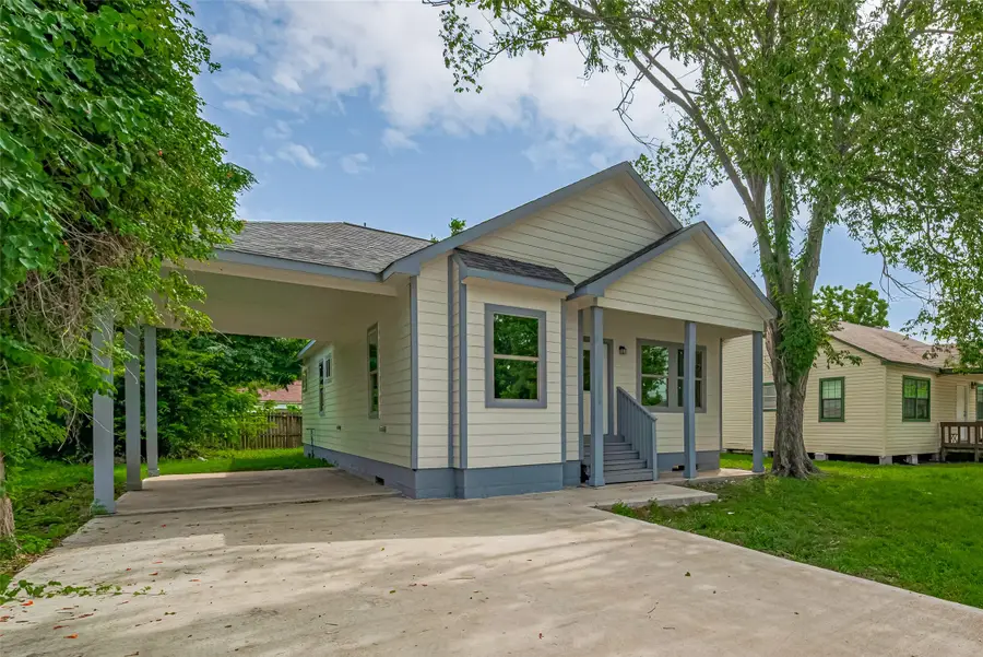 1909 Oregon Street, Baytown, TX 77520 - Image #2