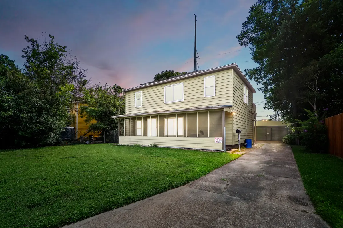 613 13th Street N, Texas City, TX 77590 - Image #1