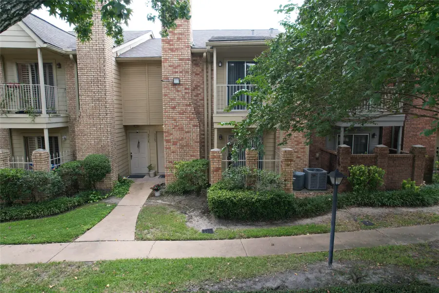 11201 Lynbrook Drive #3703, Houston, TX 77042 - Image #3