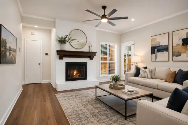 2001 Bering Drive #3J, Houston, TX 77057
