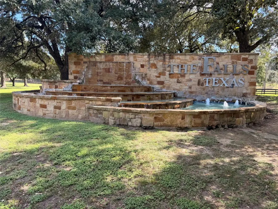 306 Pinehurst Drive, New Ulm, TX 78950 - #2