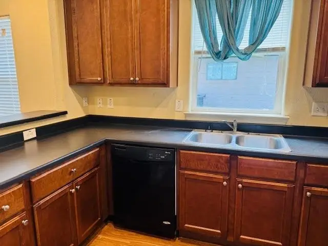 2120 Houston Street, Orange, TX 77630 - Image #2