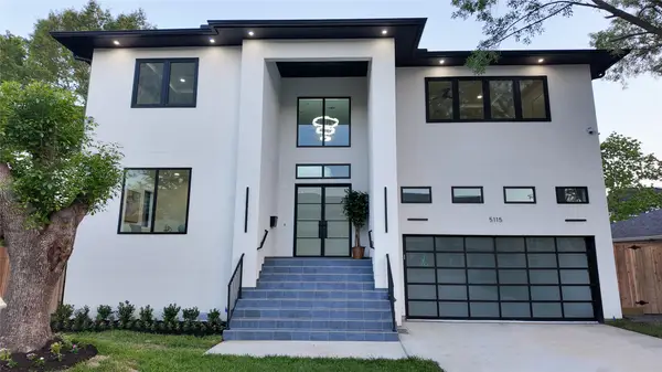 5115 Maple St, Bellaire, TX 77401