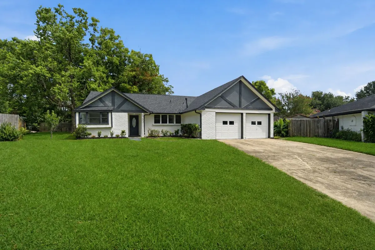 5703 Woodville Lane, Pearland, TX 77584 - #1