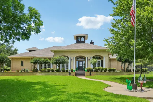 118 Waterfront Drive, Montgomery, TX 77356