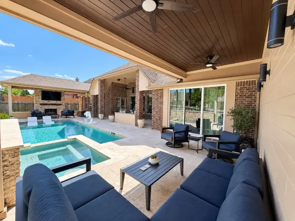 113 Owen Ridge Drive, Conroe, TX 77384