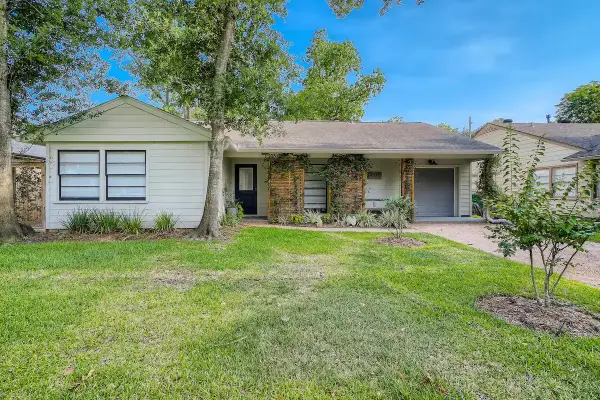4021 Woodshire Street, Houston, TX 77025