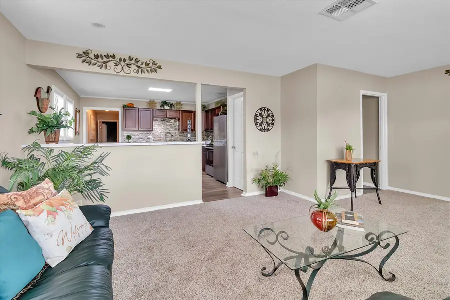 604 19th Avenue N, Texas City, TX 77590 - #3