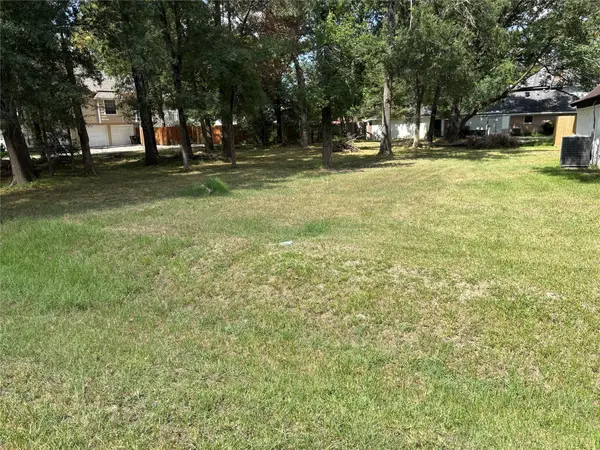 000 Ravemsworth Drive, Conroe, TX 77302