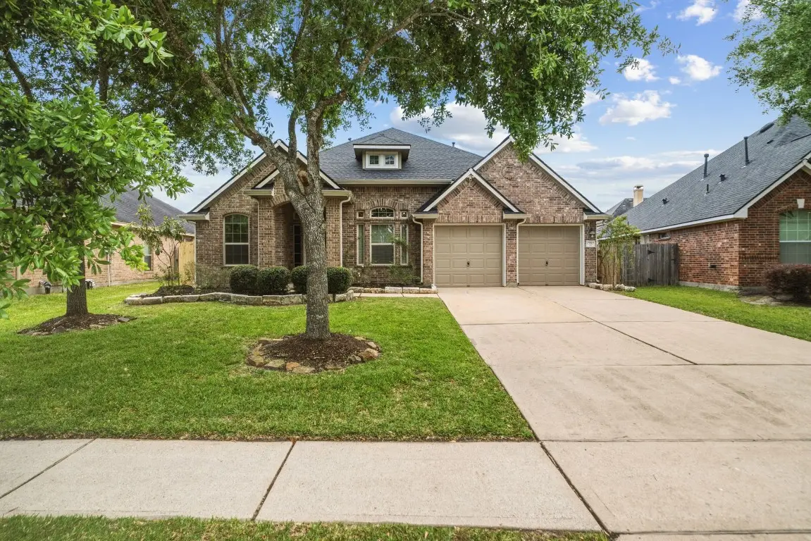 15919 Walnut Shores Drive, Houston, TX 77044 - #1