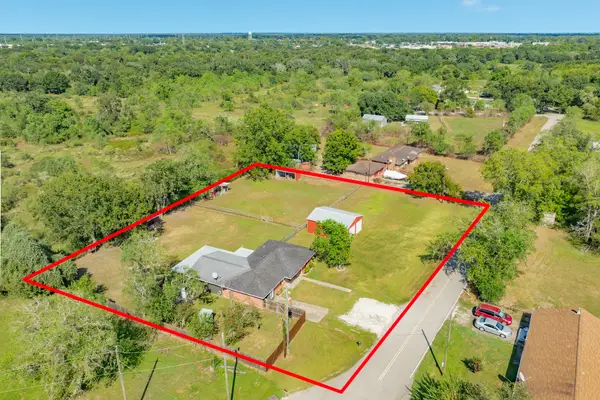 1416 Biggam Road, West Columbia, TX 77486