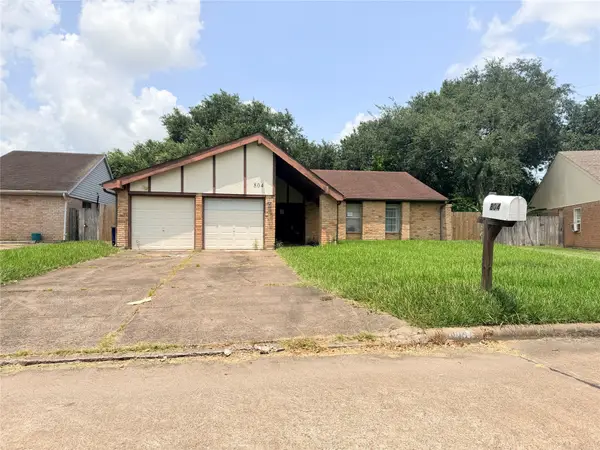 804 Driftwood Street, League City, TX 77573
