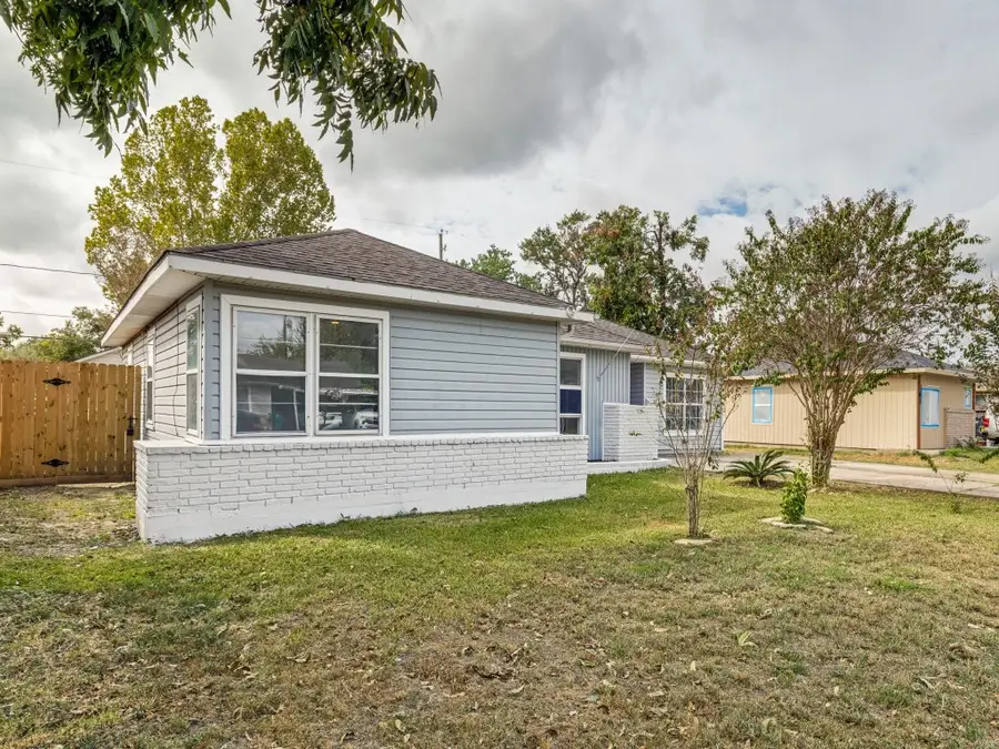 3302 Chestershire Drive, Pasadena, TX 77503 - #2
